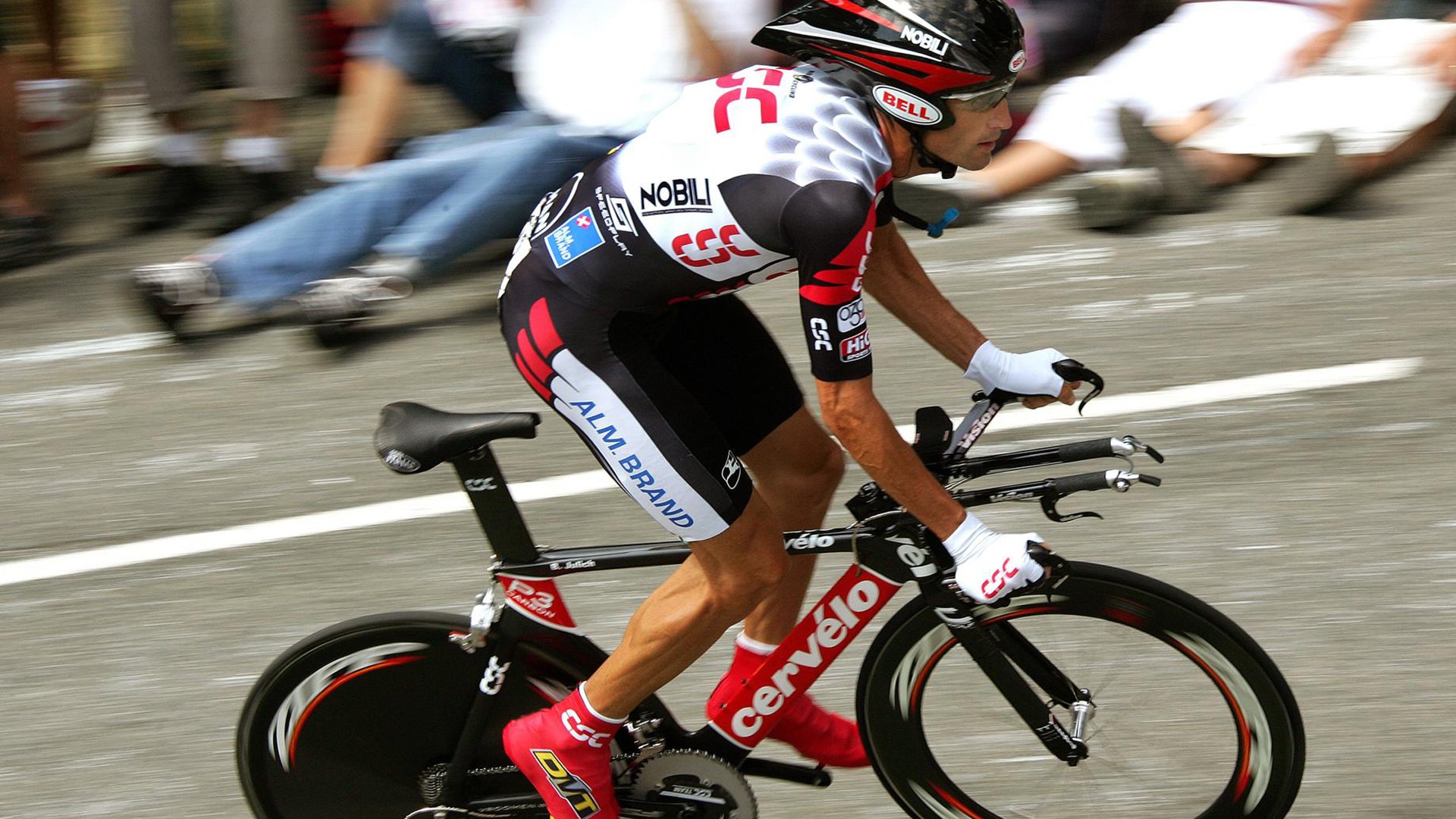 法国男篮在奥运热身赛中表现出色，法国队男篮奥运会