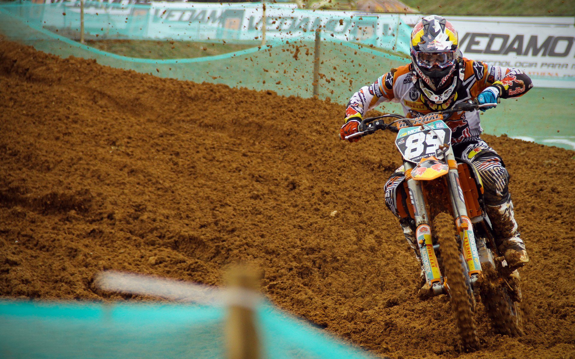 湖人训练营开放日吸引上万球迷，詹眉组合现场合练，湖人 训练